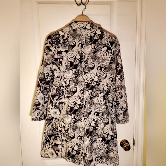 Deane & white- Small- black and white paisley patterned trench coat - Picture 10 of 14